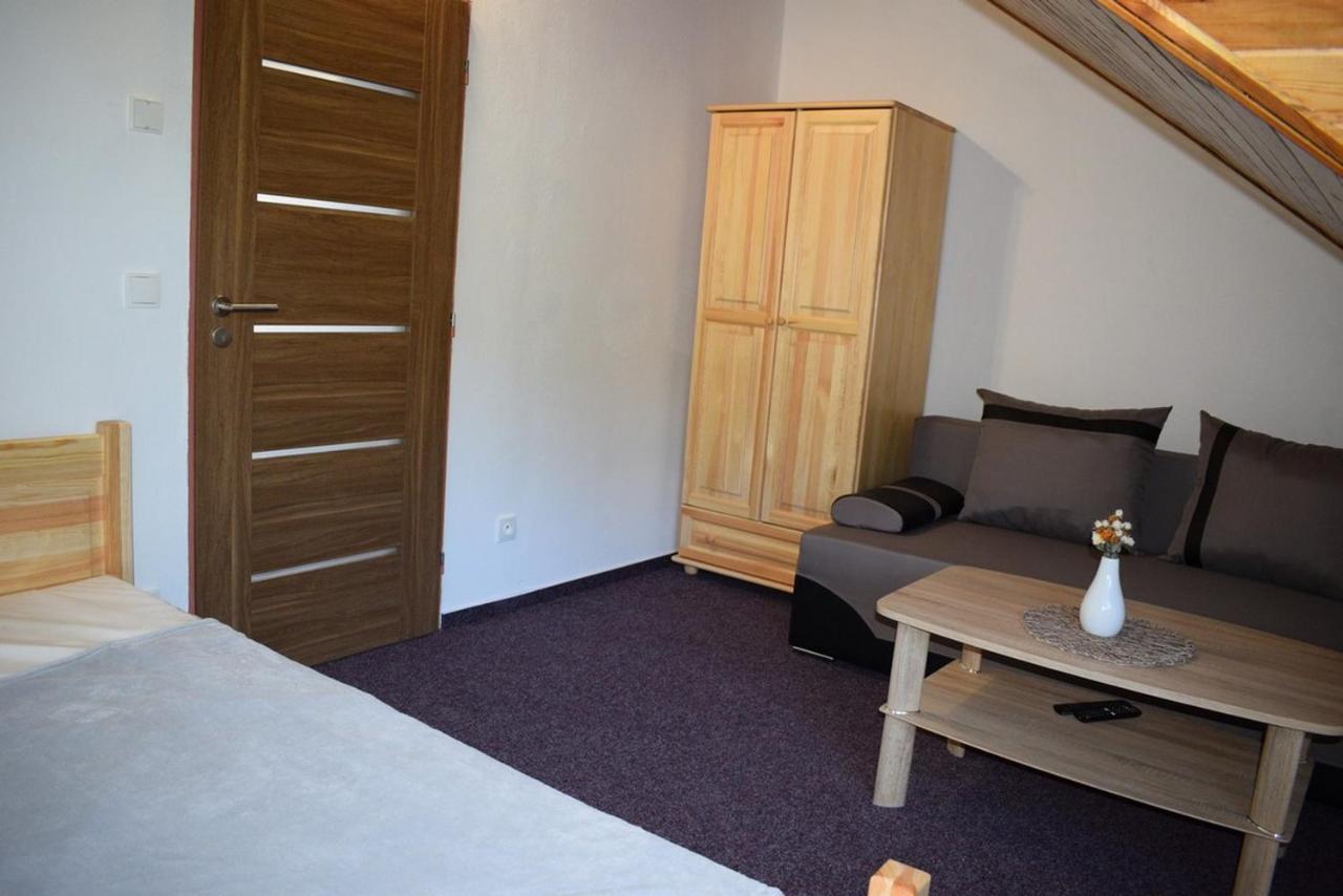 Apartmany Kubova Huť Exteriör bild