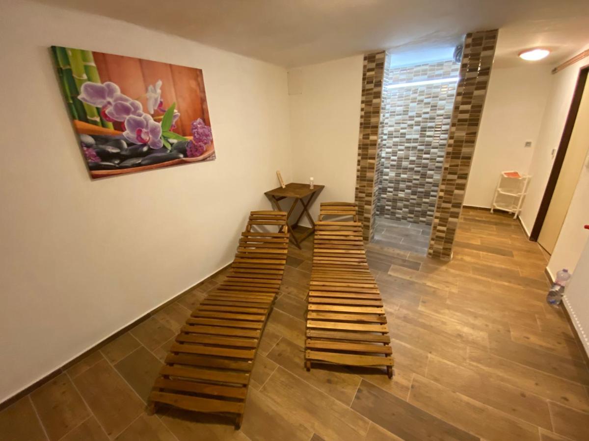 Apartmany Kubova Huť Exteriör bild