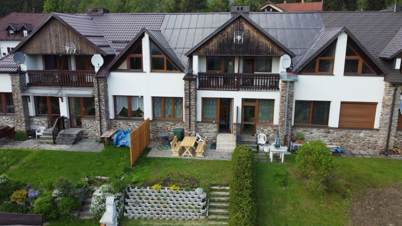 Apartmany Kubova Huť Exteriör bild