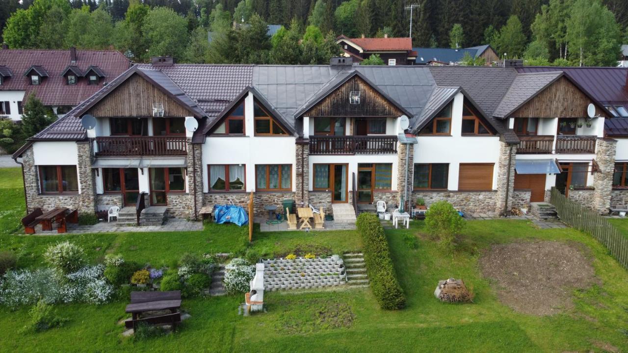 Apartmany Kubova Huť Exteriör bild